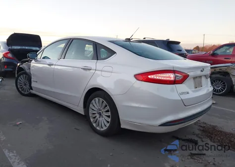 2013 Ford Fusion Hybrid Se z USA, uszkodzony, nr VIN 3FA6P0LU1DR271116